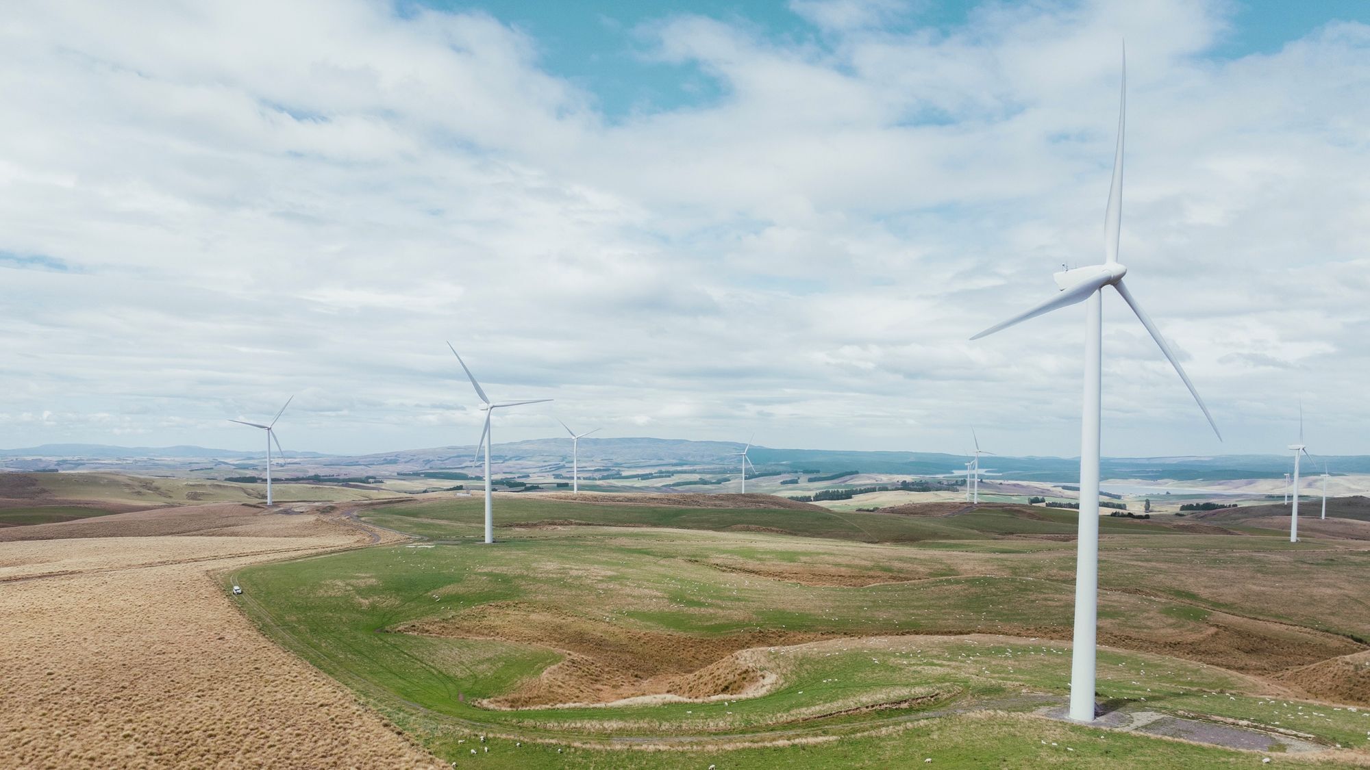 he wind farm provides an income for land owners while allowing for farming operations to continue. Photo: Stephen Wells
